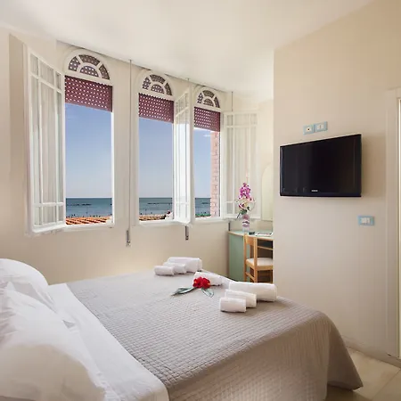 Hotel Atlantica 3*